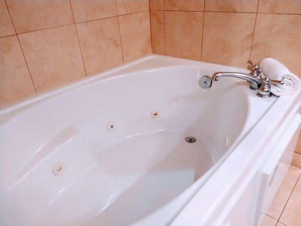 Acrylic Tub Installation in New Baltimore