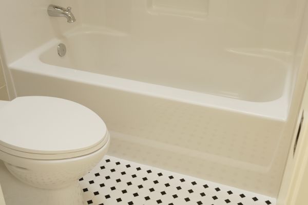 Fiberglass Tub Replacement in New Baltimore