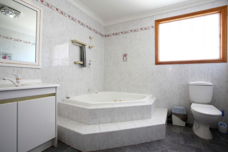 Top Bathtub Installation Companies in Romeo, MI